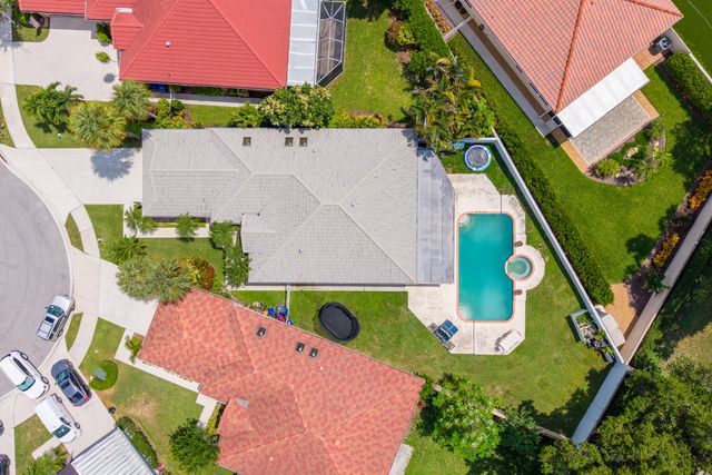 218 HAMPTON Court, Jupiter, FL 33458