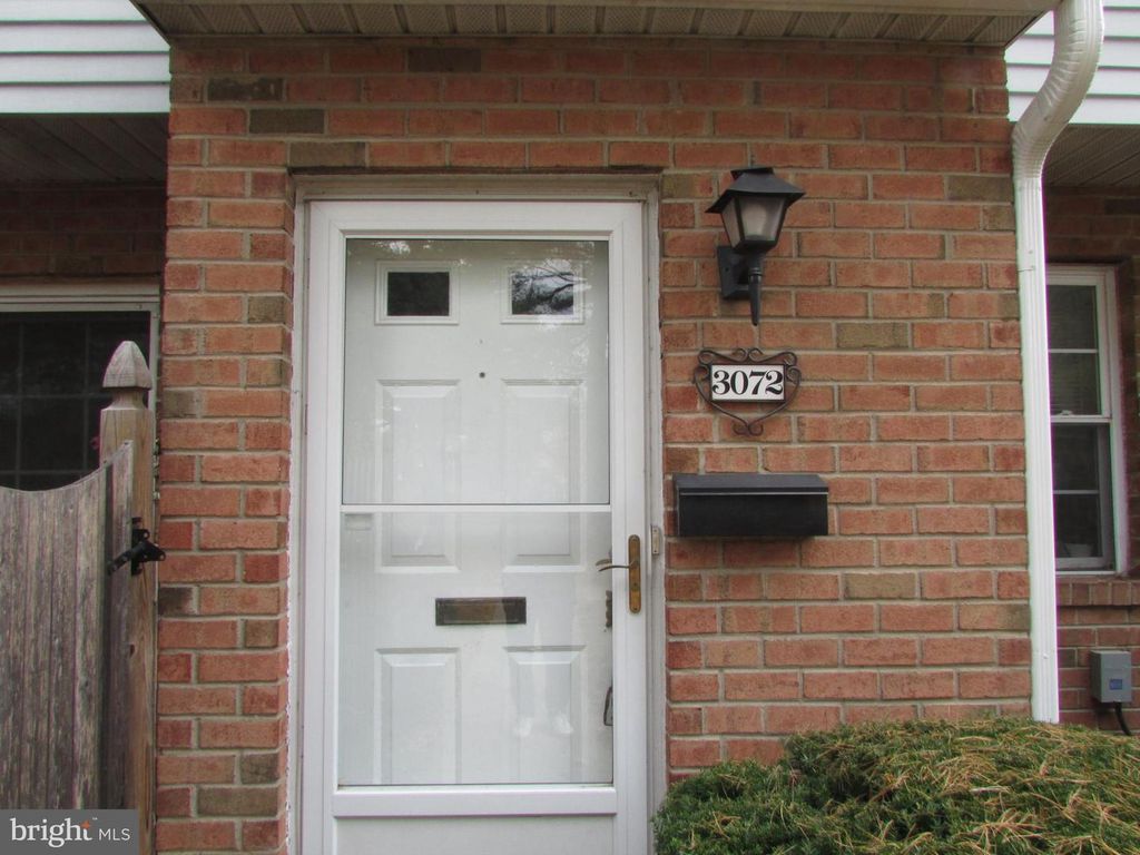 3072 HARBOUR DR #3072, Palmyra, NJ 08065