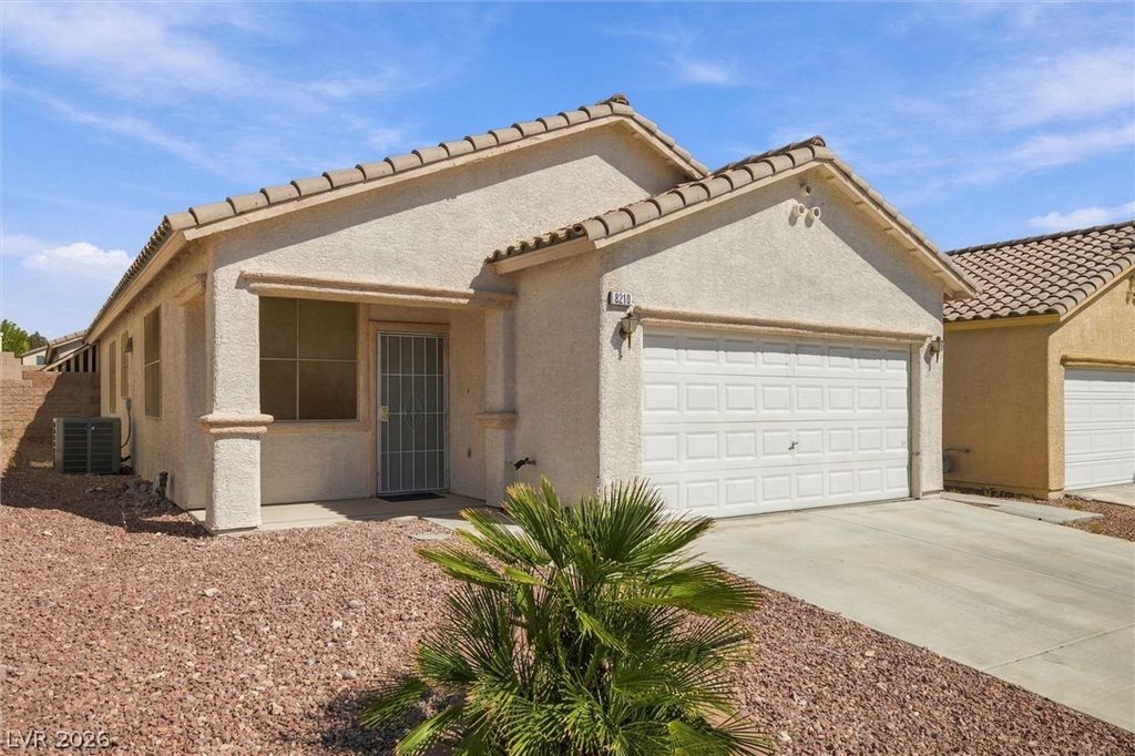 8210 Shallow River Court, Las Vegas, NV 89117 — photo 4