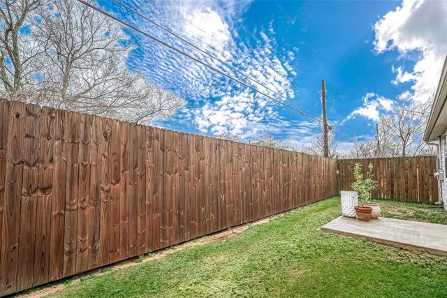 7117 Saint Augustine Street, Houston, TX 77021