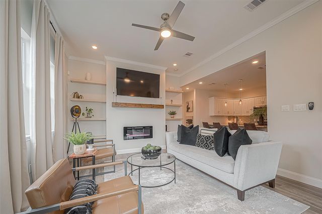 7117 Saint Augustine Street, Houston, TX 77021