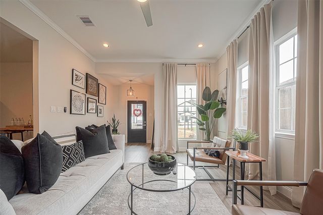 7117 Saint Augustine Street, Houston, TX 77021