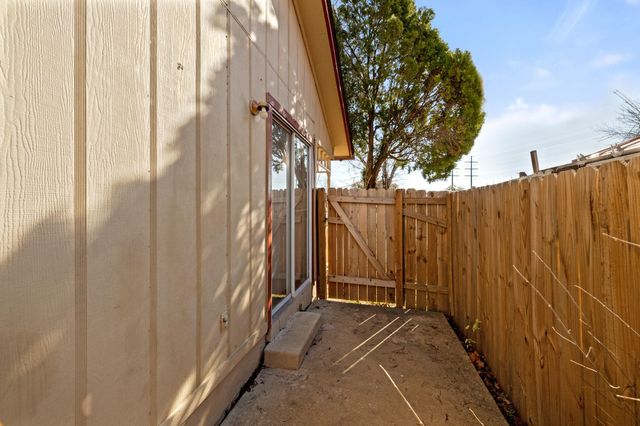 12130 THOMPKINS DR A, Austin, TX 78753