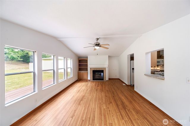 824 Cherub Place East, Port Orchard, WA 98366