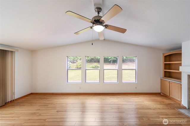 824 Cherub Place East, Port Orchard, WA 98366