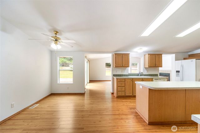 824 Cherub Place East, Port Orchard, WA 98366
