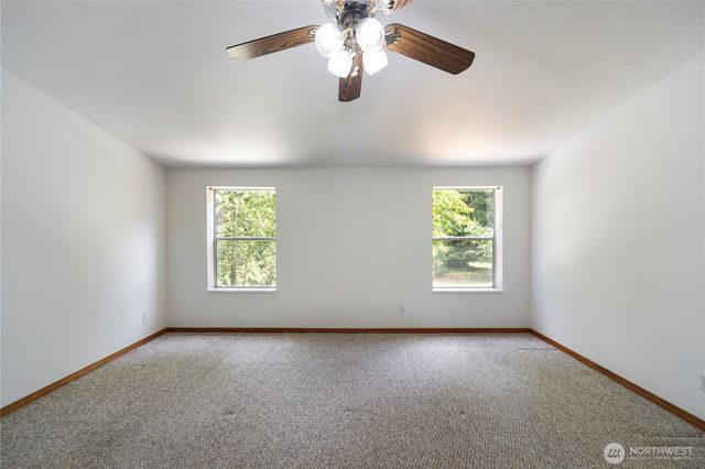824 Cherub Place East, Port Orchard, WA 98366