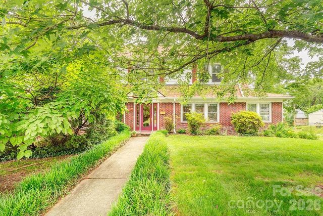 133 Westwood Place, Asheville, NC 28806