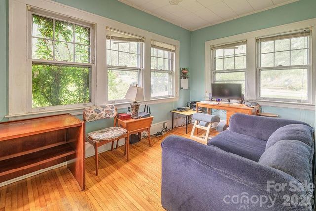 133 Westwood Place, Asheville, NC 28806
