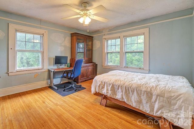 133 Westwood Place, Asheville, NC 28806