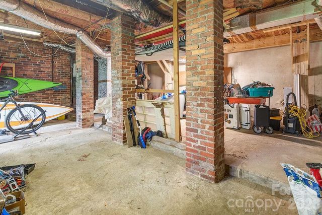 133 Westwood Place, Asheville, NC 28806