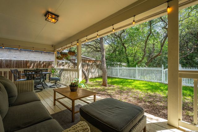 14118 Red Maple Wood, San Antonio, TX 78249