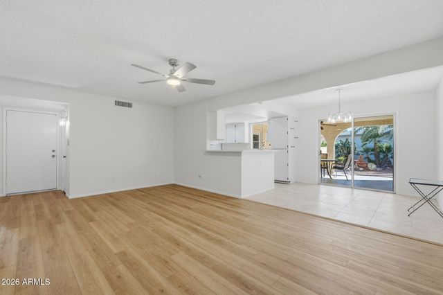 26402 S LAKEMONT Drive, Sun Lakes, AZ 85248