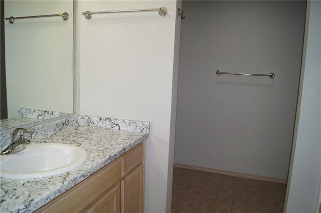 67 W Dakota Trail, Farmington, AR 72730