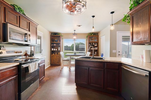 1890 County Road 34520, Sumner, TX 75486