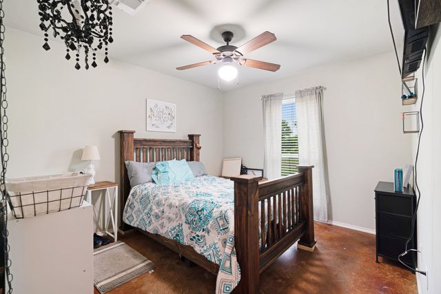 1890 County Road 34520, Sumner, TX 75486