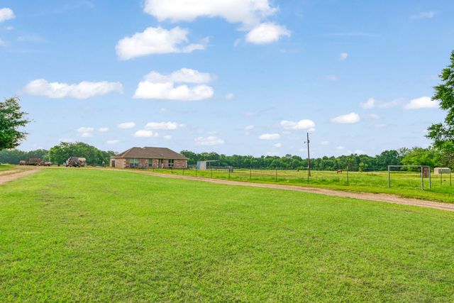 1890 County Road 34520, Sumner, TX 75486