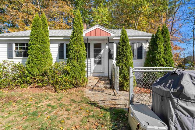 163 Central Street, Farmington, NH 03835