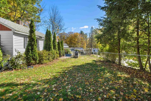 163 Central Street, Farmington, NH 03835