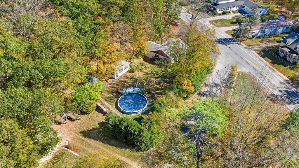 163 Central Street, Farmington, NH 03835