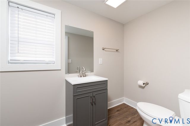 9800 Golf Course Dr, Disputanta, VA 23842