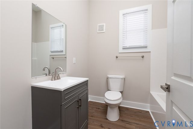 9800 Golf Course Dr, Disputanta, VA 23842