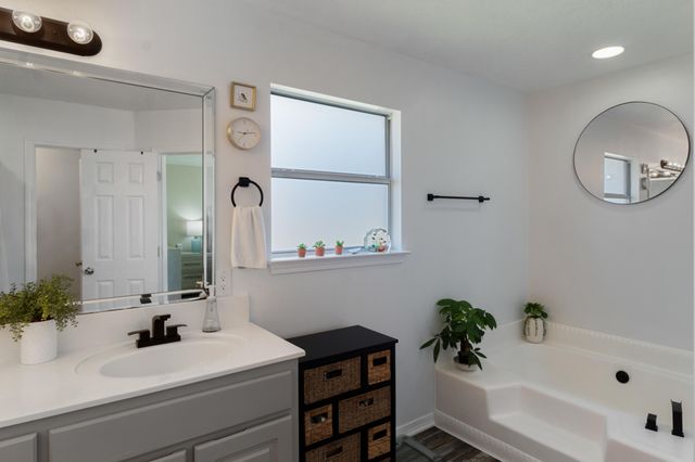 2348 Citrus Drive, Navarre, FL 32566