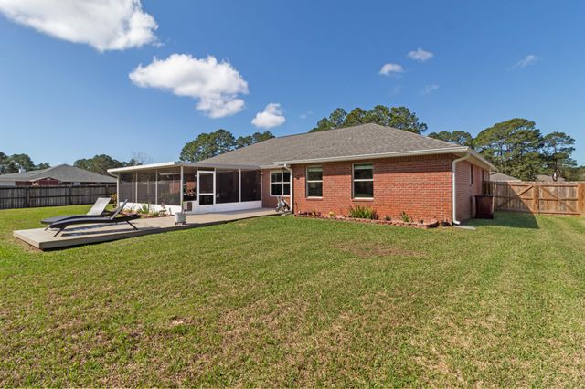 2348 Citrus Drive, Navarre, FL 32566