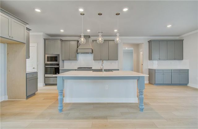 4113 Valleyview Court, Mcdonough, GA 30252