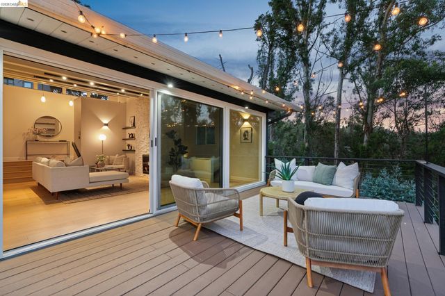 6824 Paso Robles Dr., Oakland, CA 94611