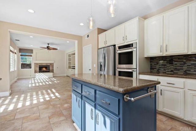 1122 Via Vera Cruz, San Marcos, CA 92078