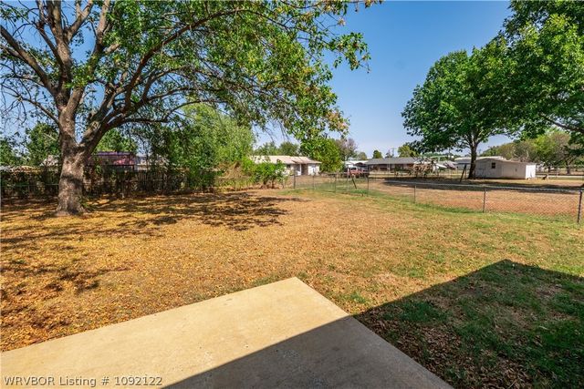 102 Cesar Street, Pocola, OK 74902