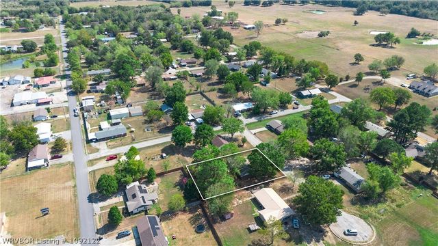 102 Cesar Street, Pocola, OK 74902
