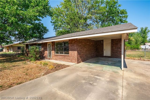 102 Cesar Street, Pocola, OK 74902