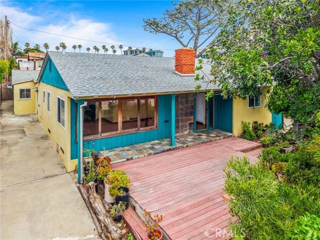 820 Law Street, San Diego, CA 92109