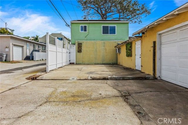 820 Law Street, San Diego, CA 92109