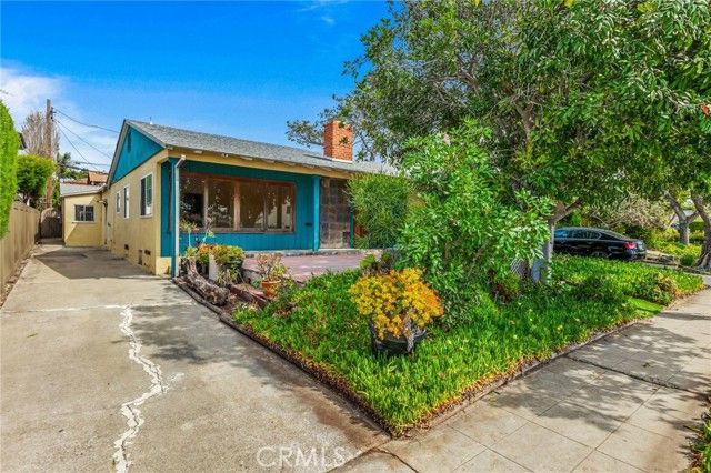 820 Law Street, San Diego, CA 92109