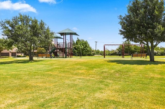5702 Murray Farm Drive, Fairview, TX 75069