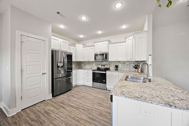 511 Captain Stockton Street, Prairie Grove, AR 72753