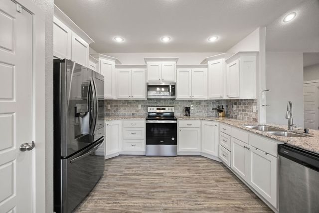 511 Captain Stockton Street, Prairie Grove, AR 72753