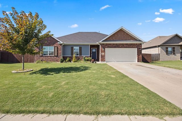 511 Captain Stockton Street, Prairie Grove, AR 72753