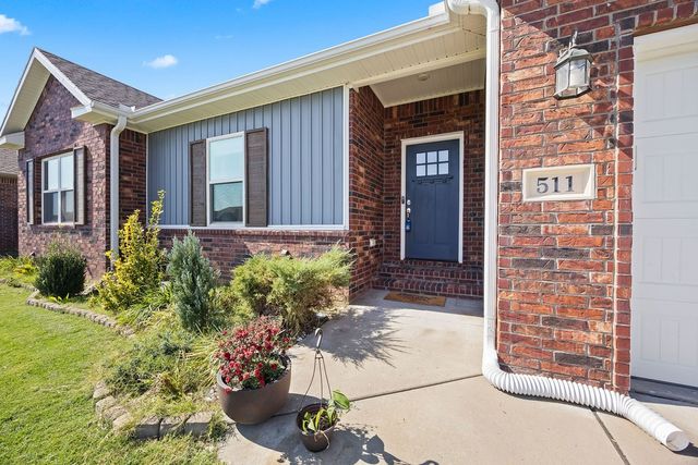511 Captain Stockton Street, Prairie Grove, AR 72753