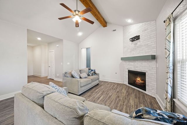 511 Captain Stockton Street, Prairie Grove, AR 72753