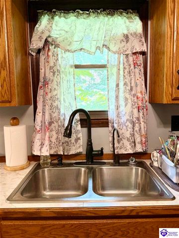 519 Wyandot Court, Radcliff, KY 40160