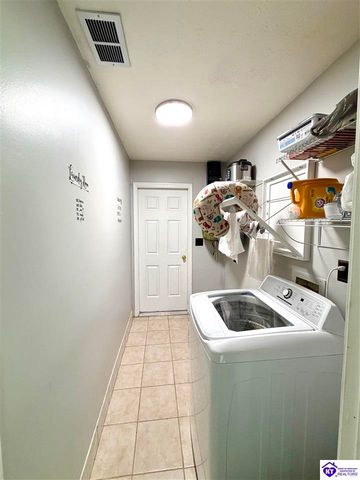 519 Wyandot Court, Radcliff, KY 40160