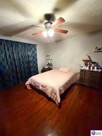 519 Wyandot Court, Radcliff, KY 40160