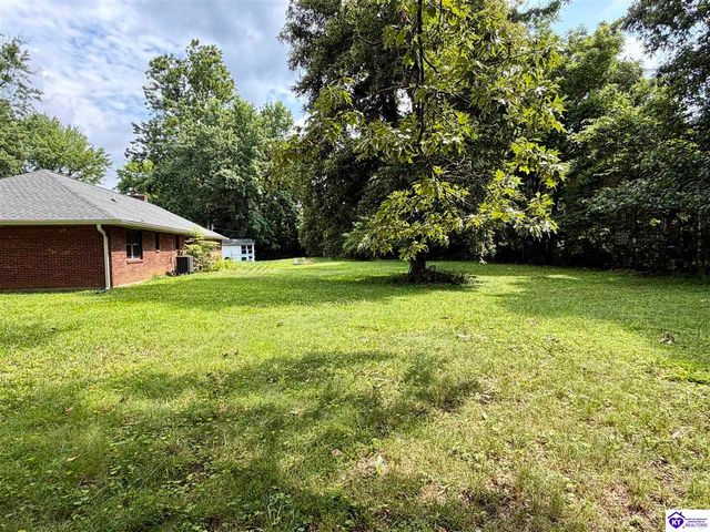 519 Wyandot Court, Radcliff, KY 40160