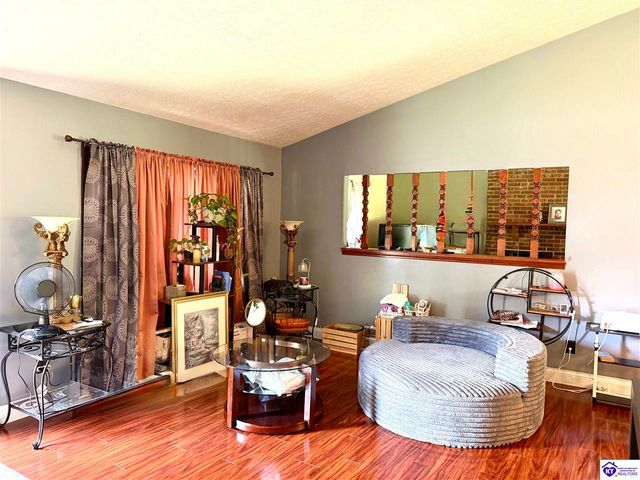 519 Wyandot Court, Radcliff, KY 40160