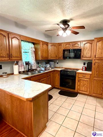 519 Wyandot Court, Radcliff, KY 40160