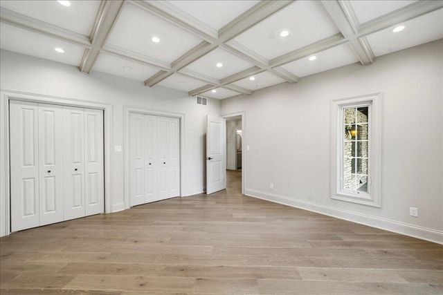 1130 Melbrook Drive, Munster, IN 46321
